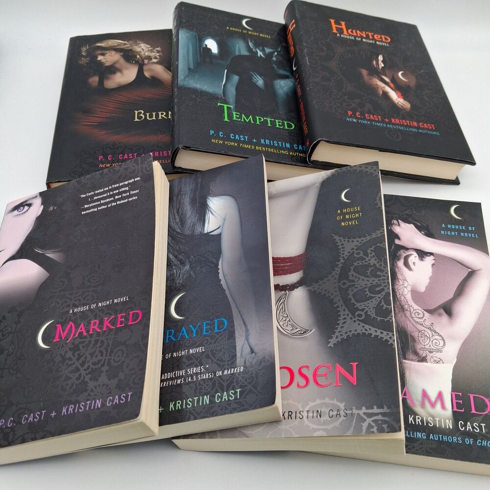 House of Night Book Series 1-7 Hardcover & Paperback P.C. Kristin Cast - Picture 2 of 5